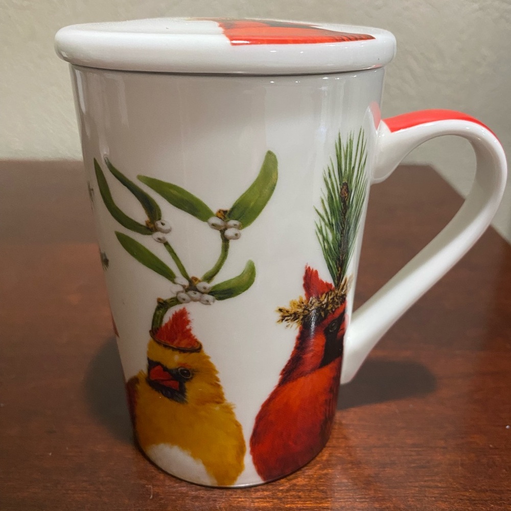 Holiday Themed Tea Mug with Lid and Strainer, Featuring Cardinal Birds, 14 oz